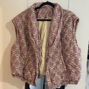 SHEIN Pink and Cream Patterned Vest